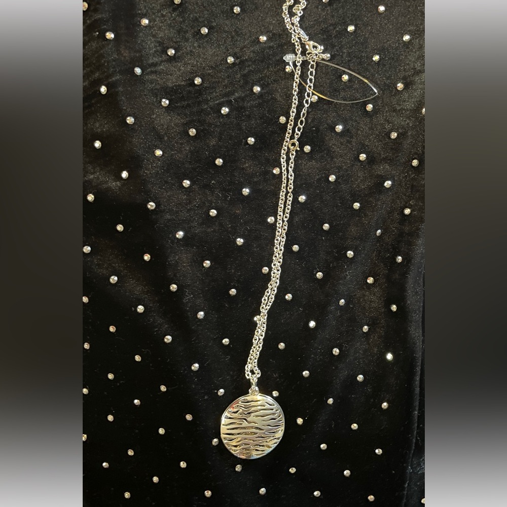 VINTAGE SILVER TONE WAVES OF THE MOON NECKLACE BY AVON